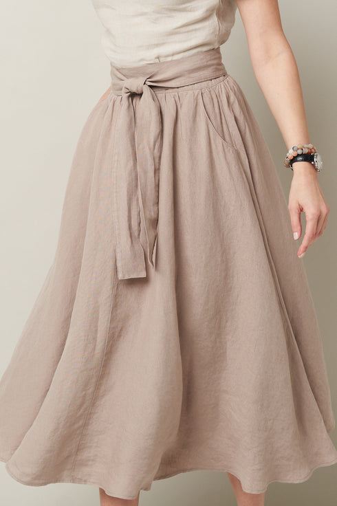 Linen blouse and skirt from Baltic linen